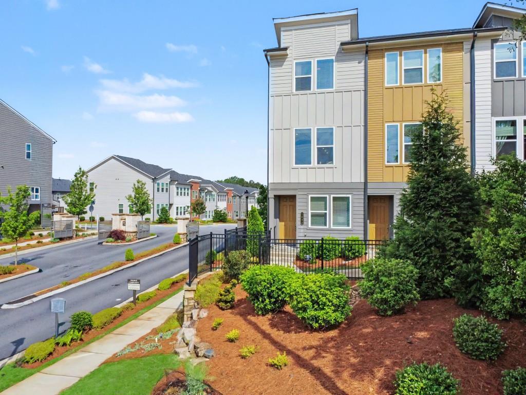 1569 Layton Ln., Atlanta, GA 30318