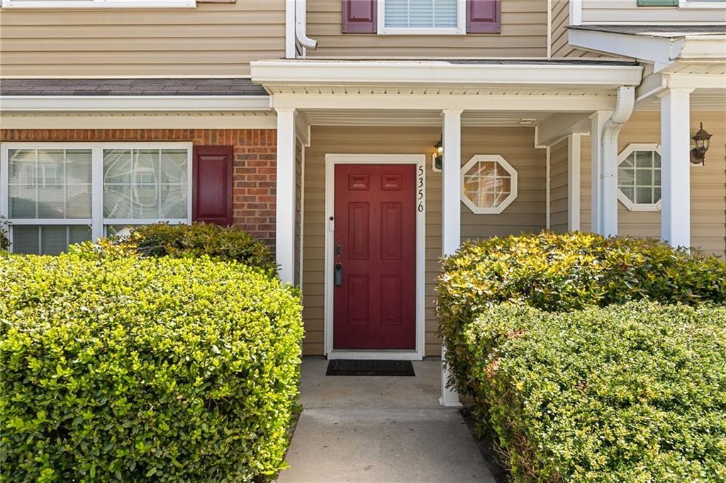 5356 Creekview Way, Ellenwood, GA 30294