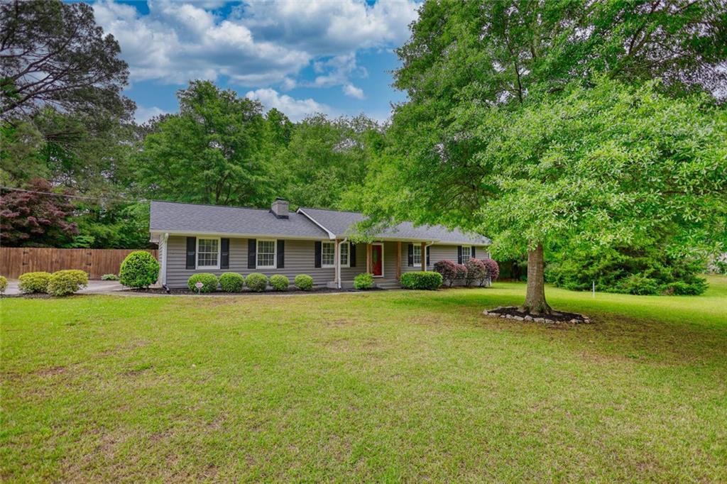 4000 Grove Tr., Loganville, GA 30052