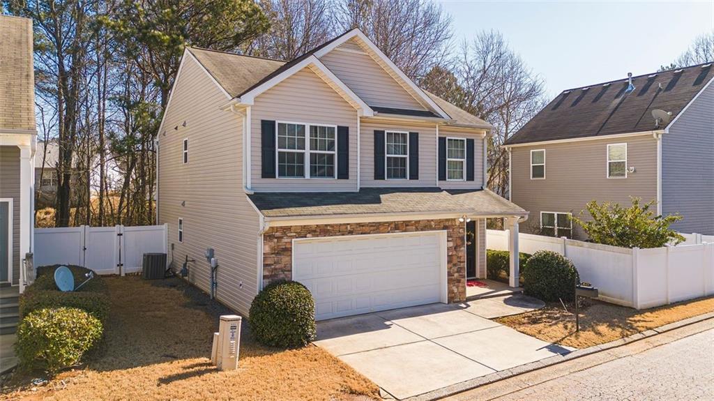 617 Arrowhead Dr., Dallas, GA 30132
