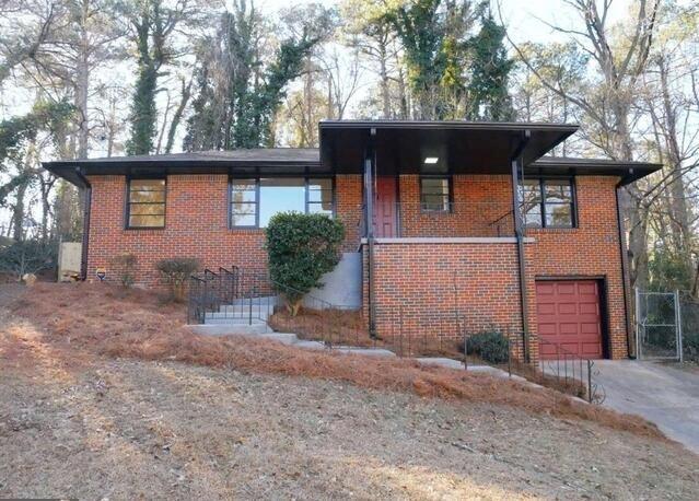 2756 Oldknow Dr., Atlanta, GA 30318