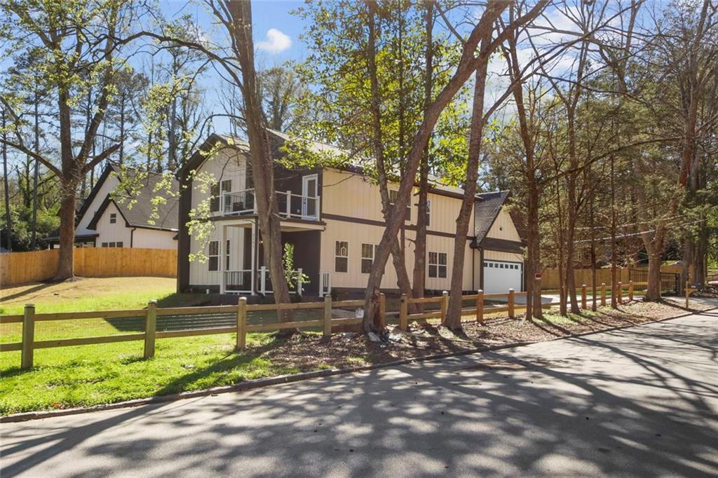 2257 Barge Rd., Atlanta, GA 30331