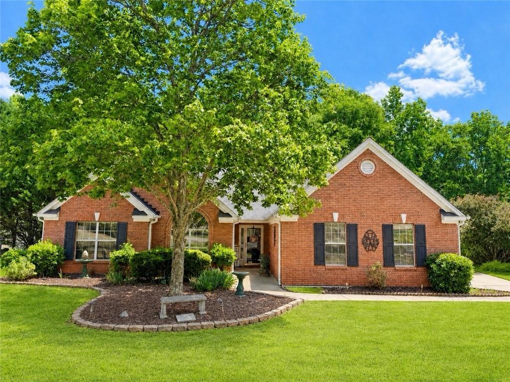 21 Field Stone Cir., Jefferson, GA 30549