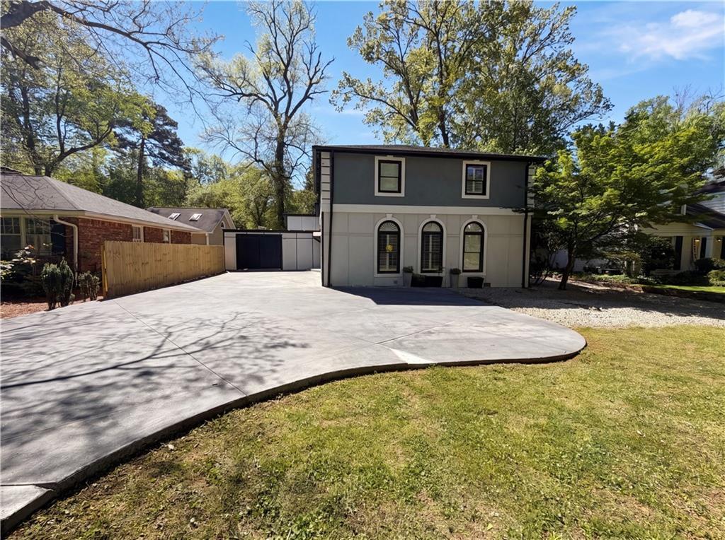 215 Camden Rd., Atlanta, GA 30309