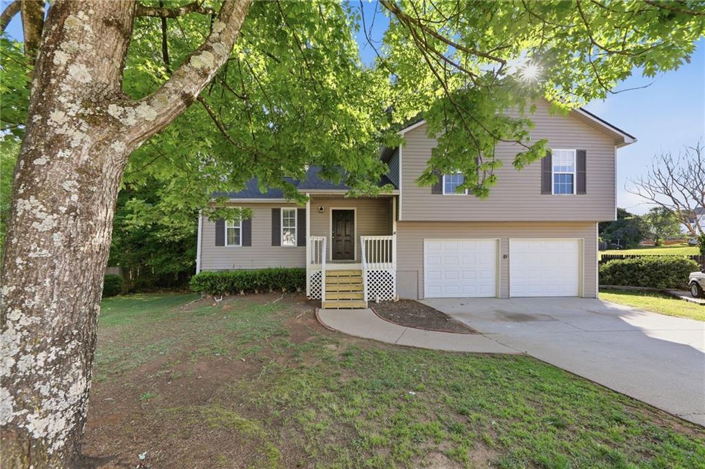 237 Winchester Dr., Villa Rica, GA 30180