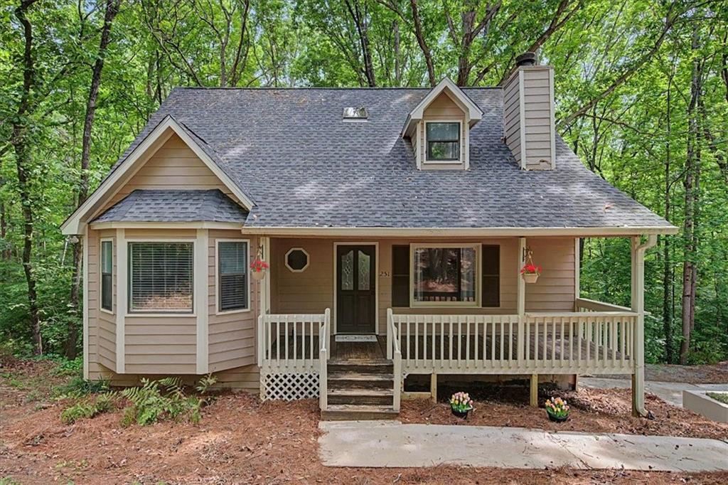 251 Paces Lakes Dr., Dallas, GA 30157