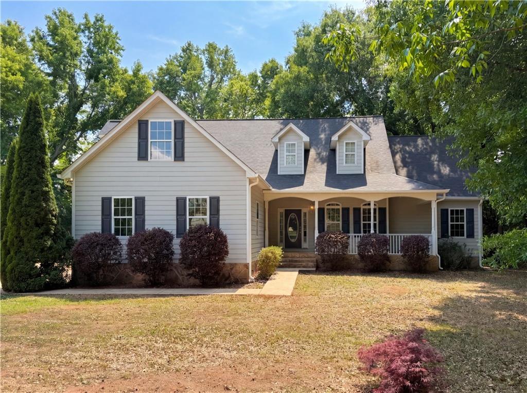 141 Lake Chase Dr., Griffin, GA 30224