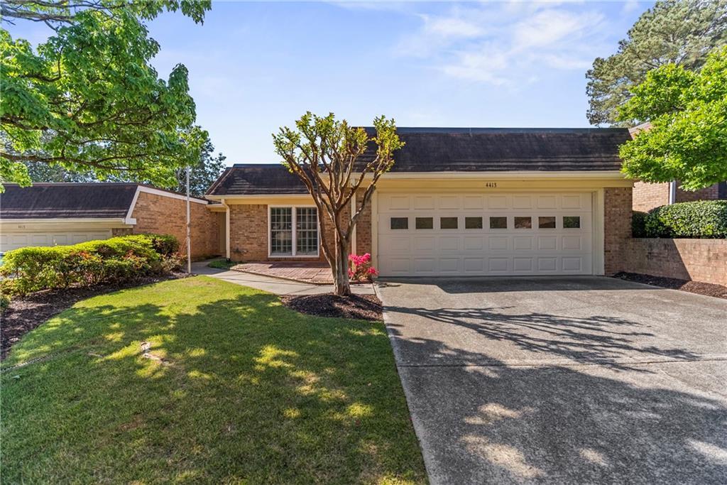 4413 Village Oaks Ridge, Atlanta, GA 30338