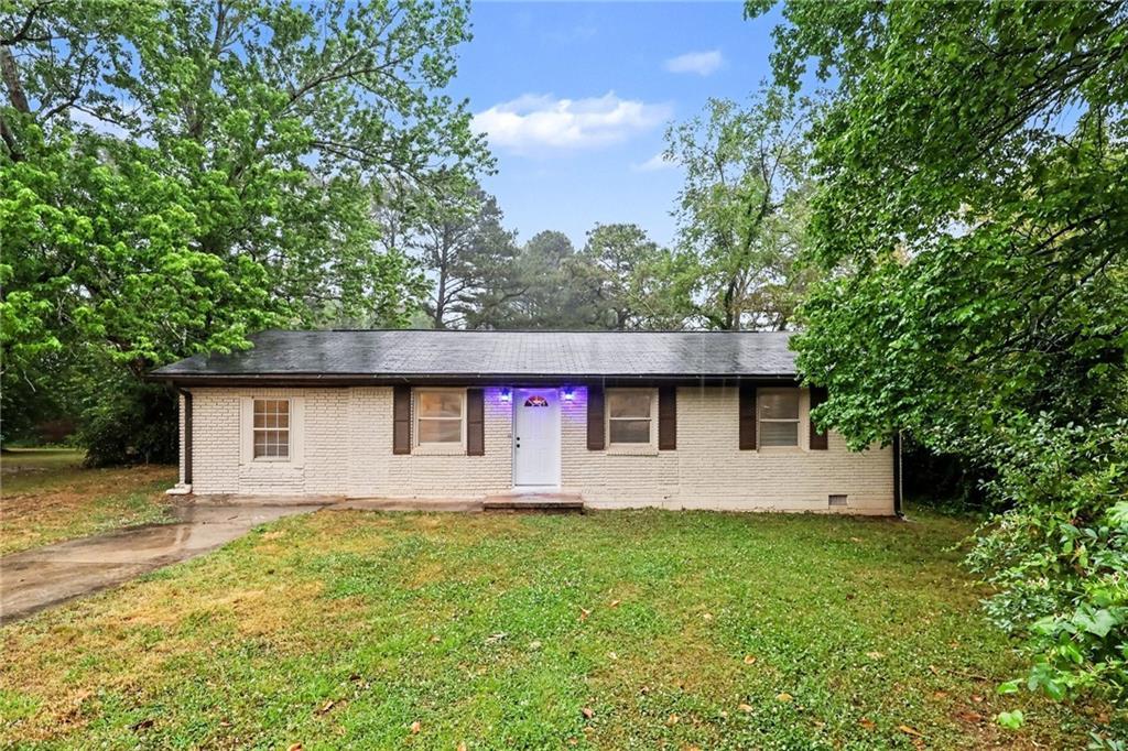 1722 Carpenter Ct., Conley, GA 30288