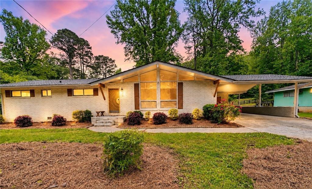 3785 Village Dr., Atlanta, GA 30331