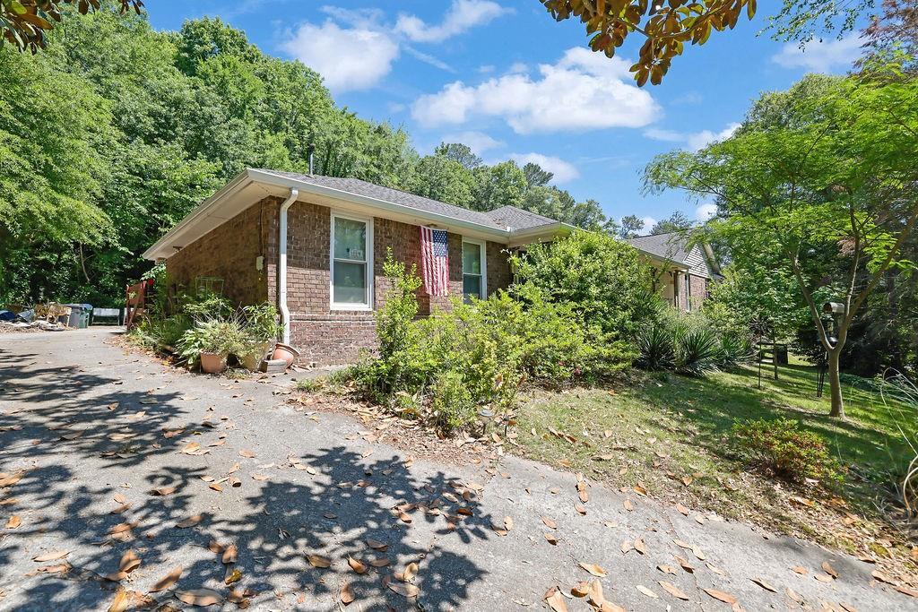 650 Riverside Rd., Roswell, GA 30075
