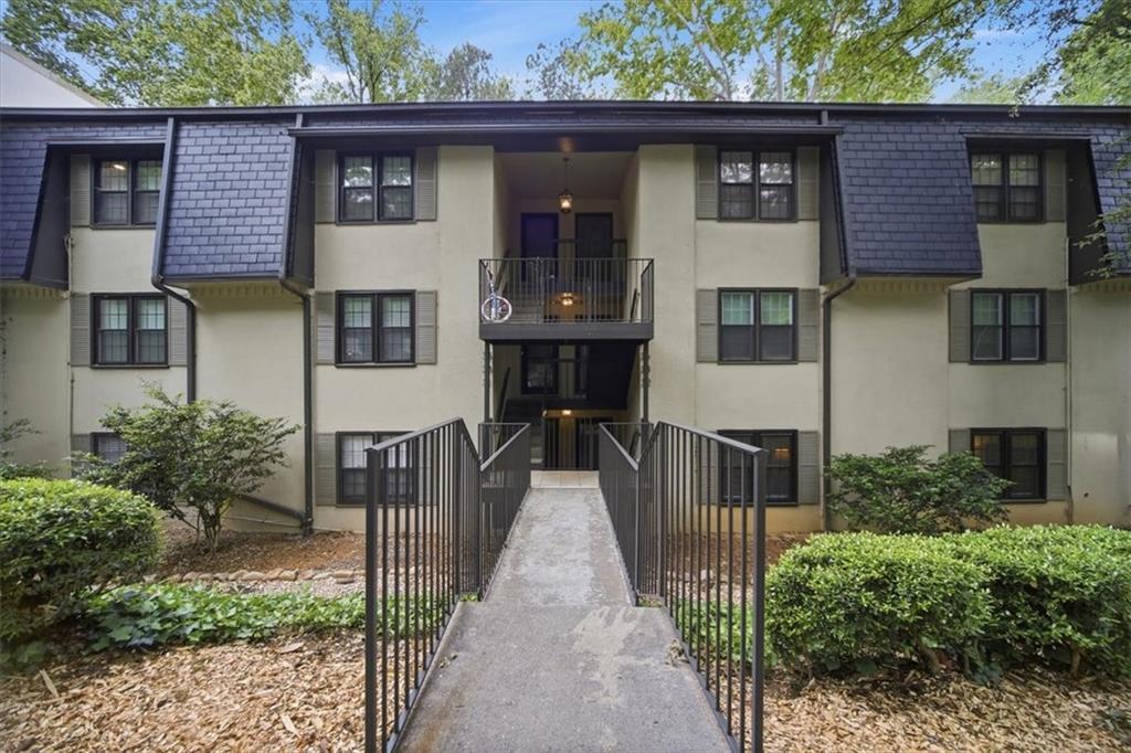 32 Arpege Way, Atlanta, GA 30327