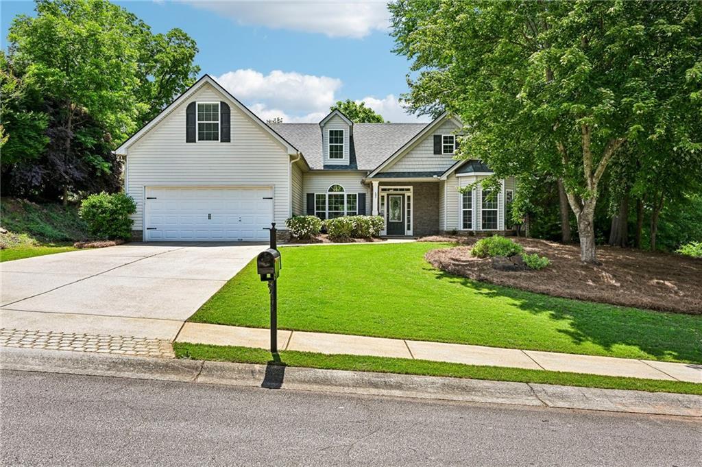 399 Laurel Oaks Ln., Jefferson, GA 30549