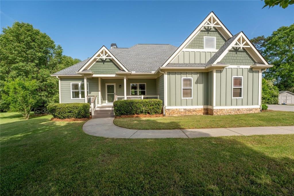 190 Towerview Cir., Mount Airy, GA 30563