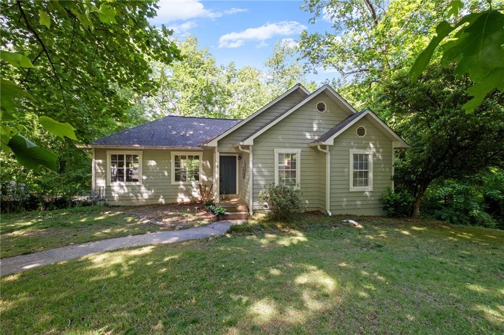 7855 Silversmith Ct., Cumming, GA 30028