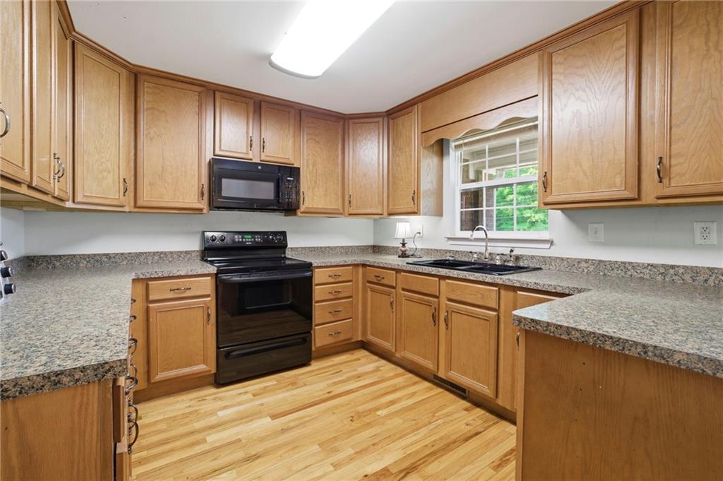 12 Whispering Pines Rd., Rome, GA 30161