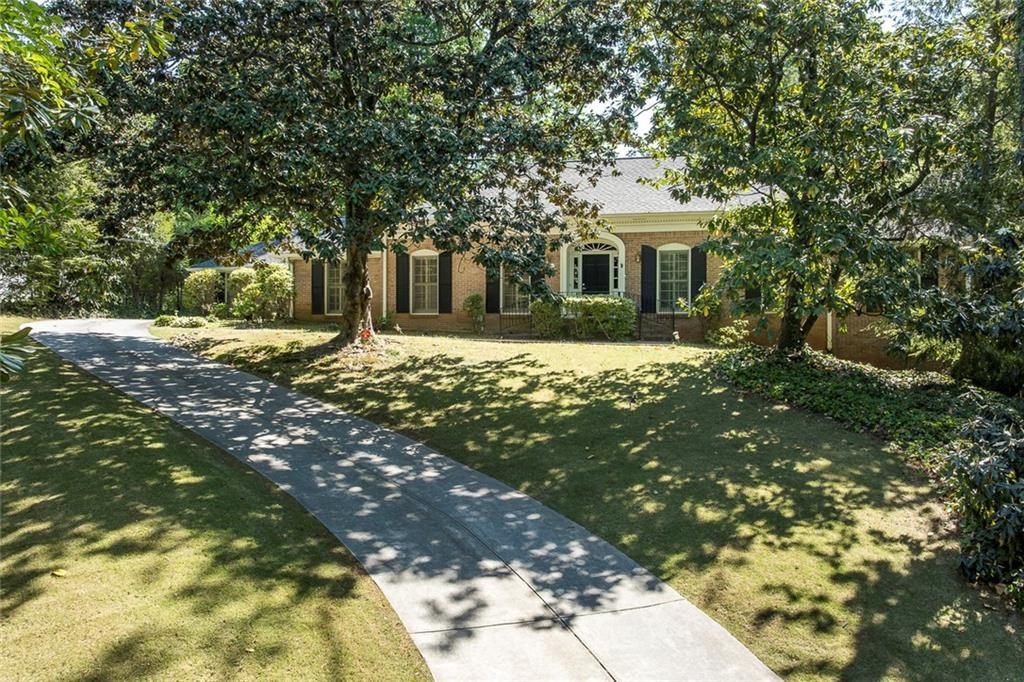 6095 River Shore Pkwy., Sandy Springs, GA 30328