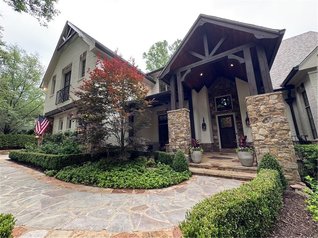 625 W Northway Ln., Sandy Springs, GA 30342