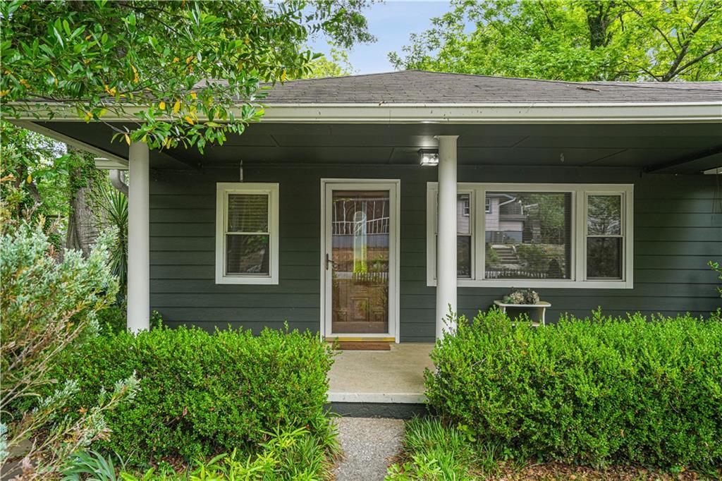 1084 Edie Ave., Atlanta, GA 30312