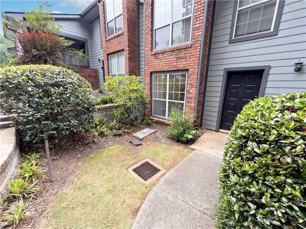 1128 Weatherstone Dr., Atlanta, GA 30324