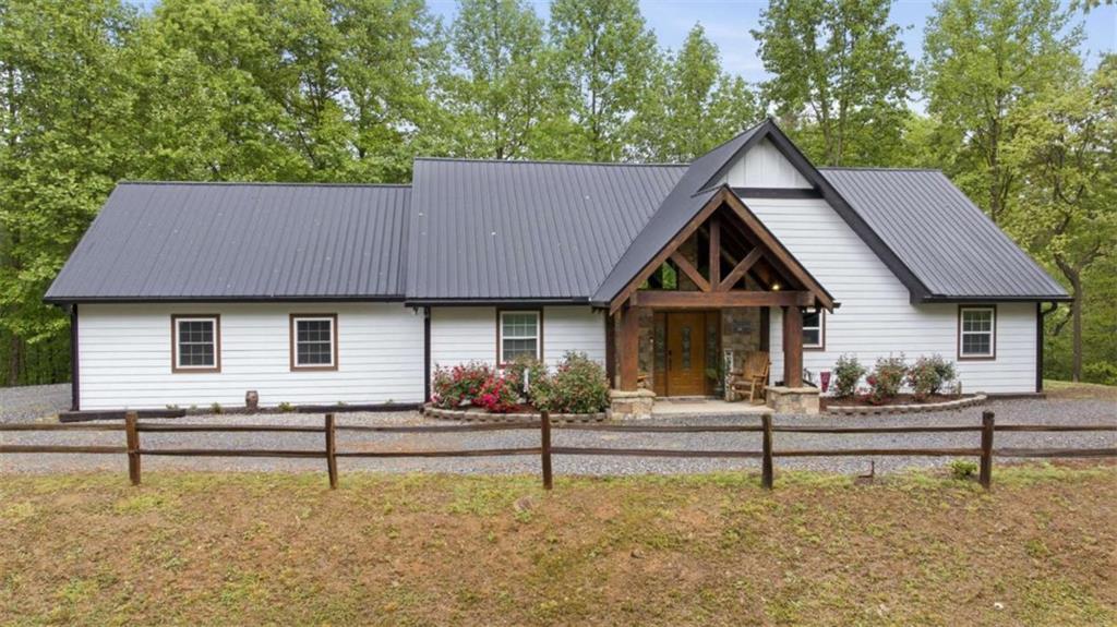 137 Thornwood Ln., Ellijay, GA 30540