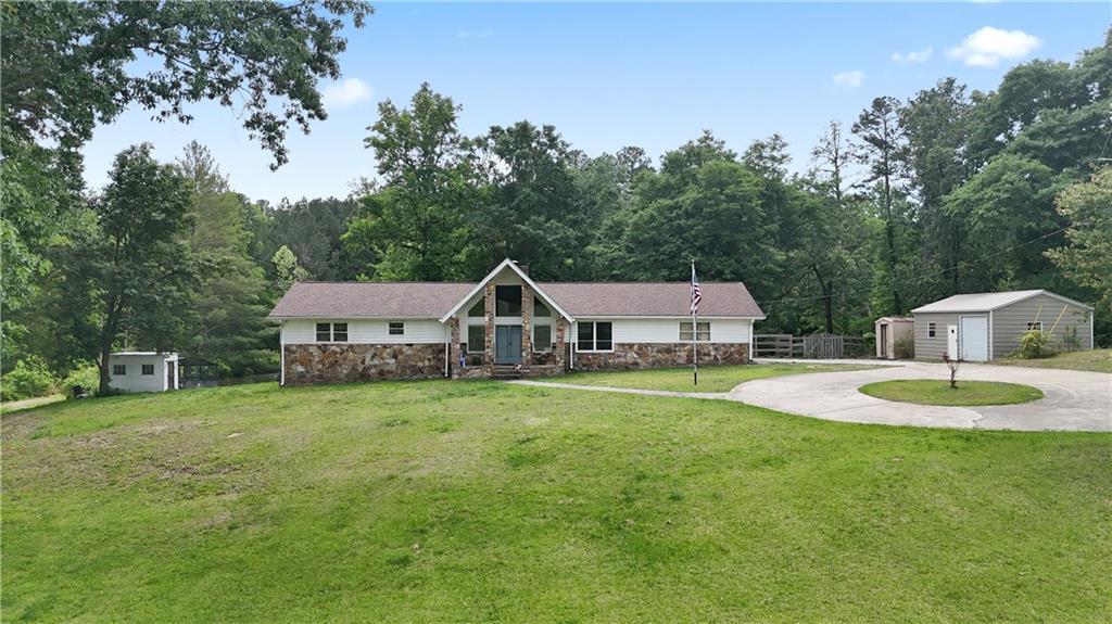 1528 Old Cartersville Rd., Dallas, GA 30132