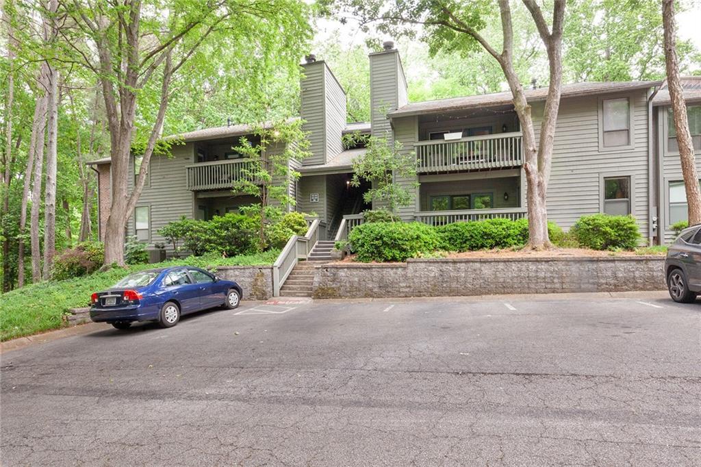 403 Tuxworth Cir., Decatur, GA 30033