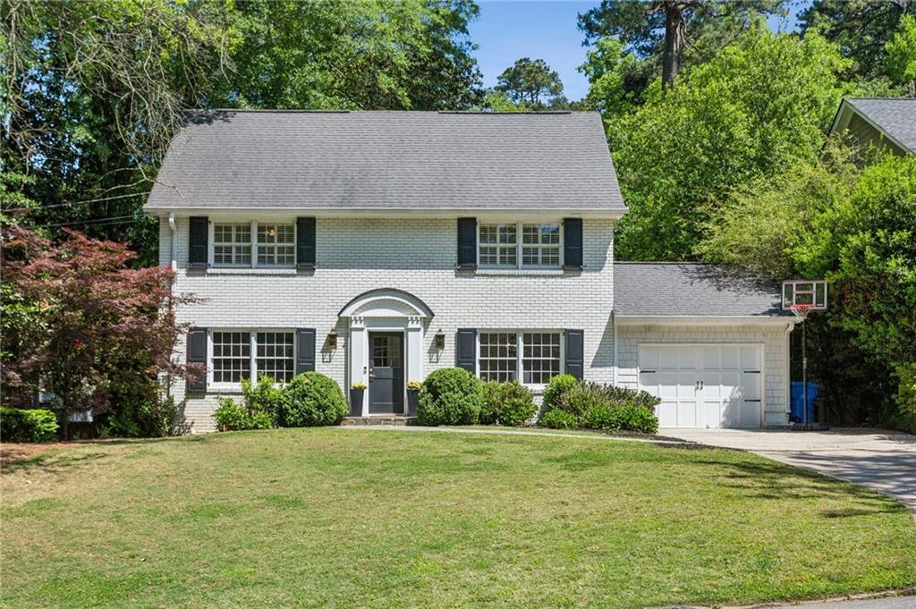 935 Glenbrook Dr., Atlanta, GA 30318