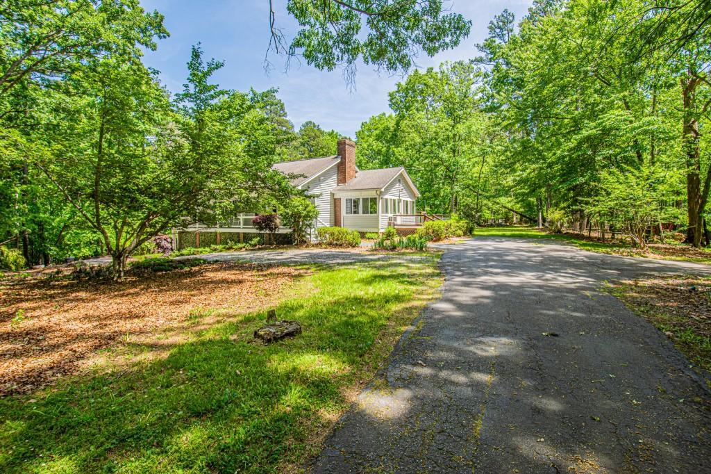 429 Buckhorn Tavern Rd., Dahlonega, GA 30533