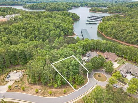 5953 Grand Marina Cir., Gainesville, GA 30506