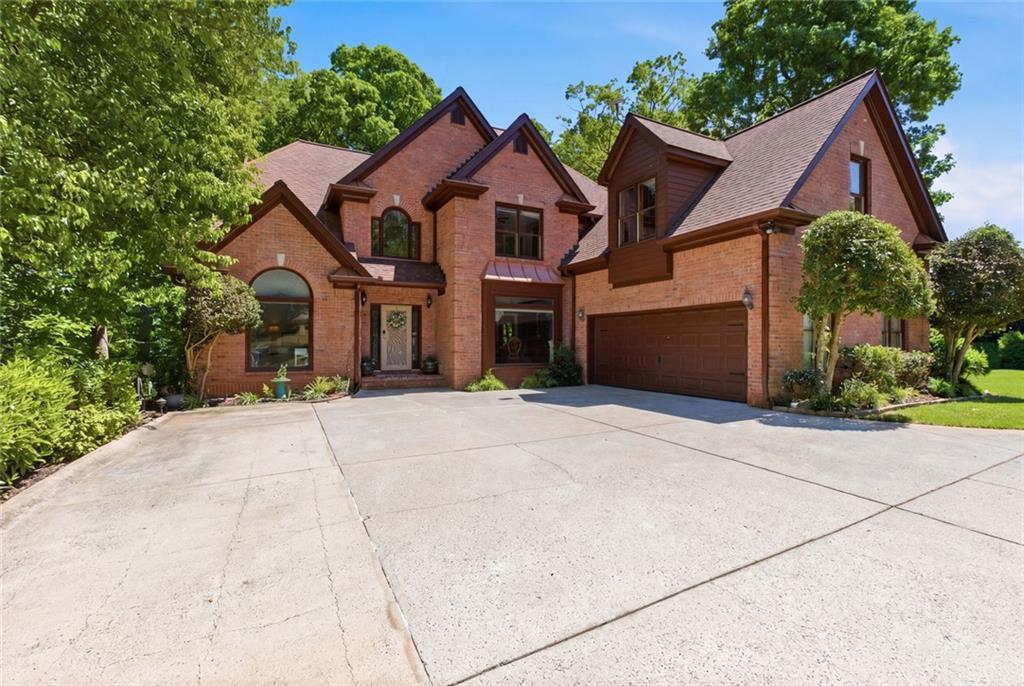 8575 Anchor On Lanier Ct., Gainesville, GA 30506