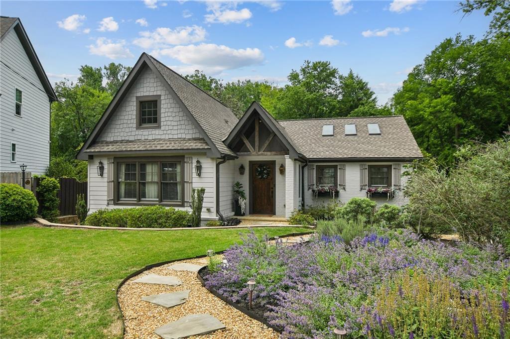 2067 Fairhaven Cir., Atlanta, GA 30305
