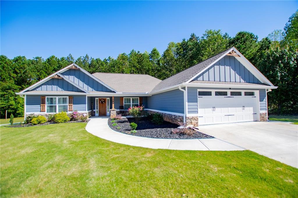 142 Lawrence Dr., Villa Rica, GA 30180