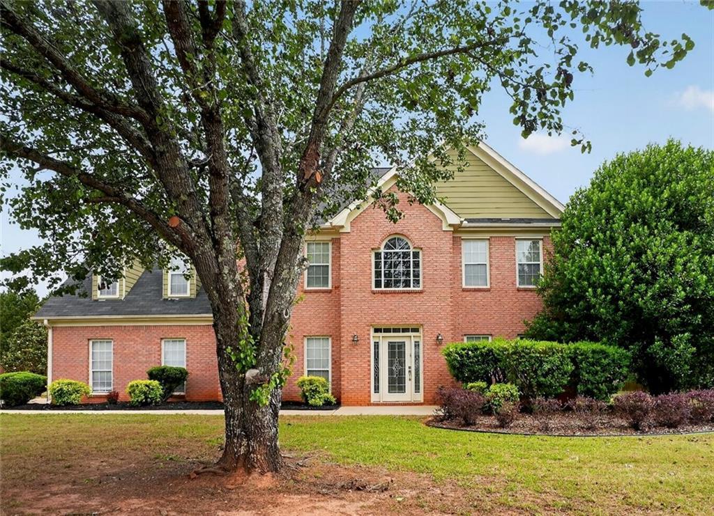 200 Essex Pl., Ellenwood, GA 30294