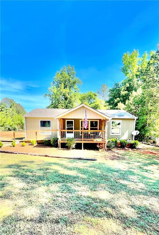 1090 River Woods Dr., Madison, GA 30650