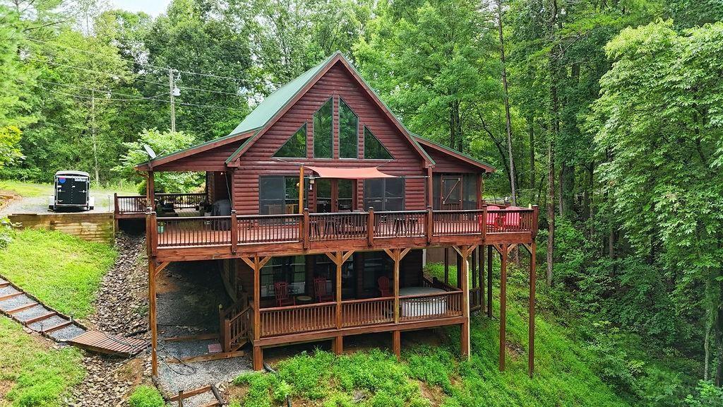 85 Hunter Dr., Talking Rock, GA 30175