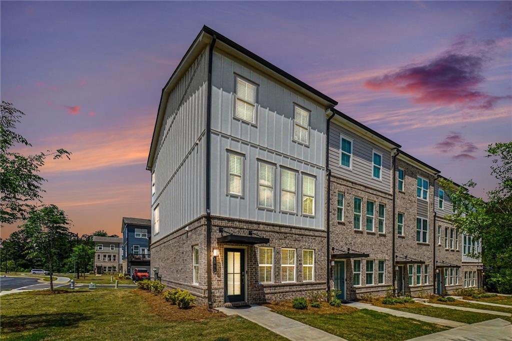 1000 Taylor Ct., Acworth, GA 30102