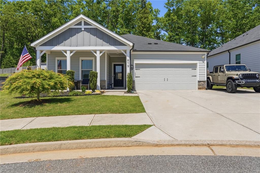 619 Valdosta Dr., Canton, GA 30114