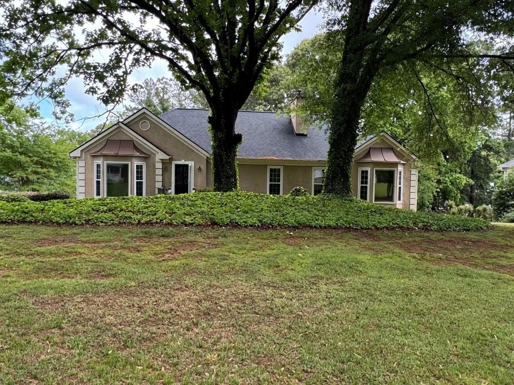 1320 Willow Tree Dr., Woodstock, GA 30188
