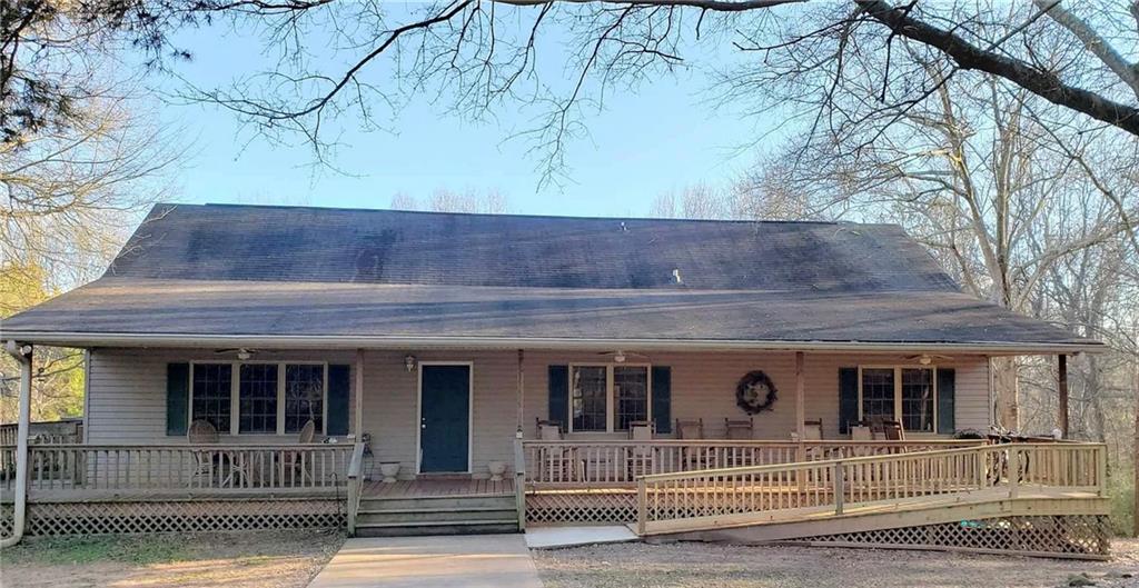 1990 Hewell Rd., Dewy Rose, GA 30634