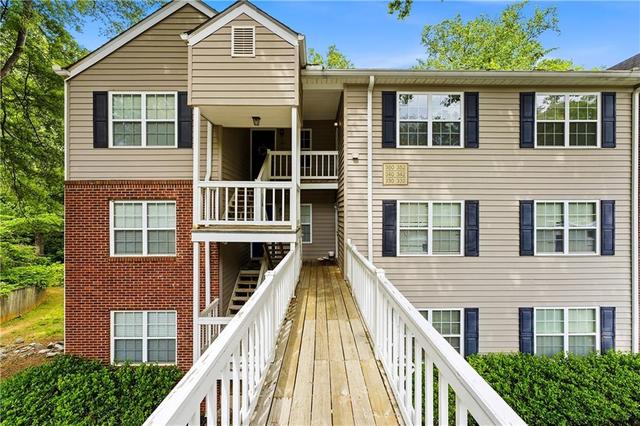 New Homes with Master Bedrooms on the 1st Floor in Martin's Landing: May 2nd to May 8th