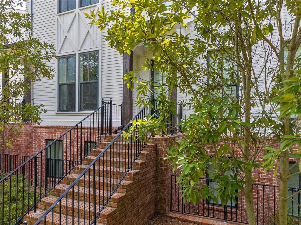 213 Phillips Ln., Alpharetta, GA 30009