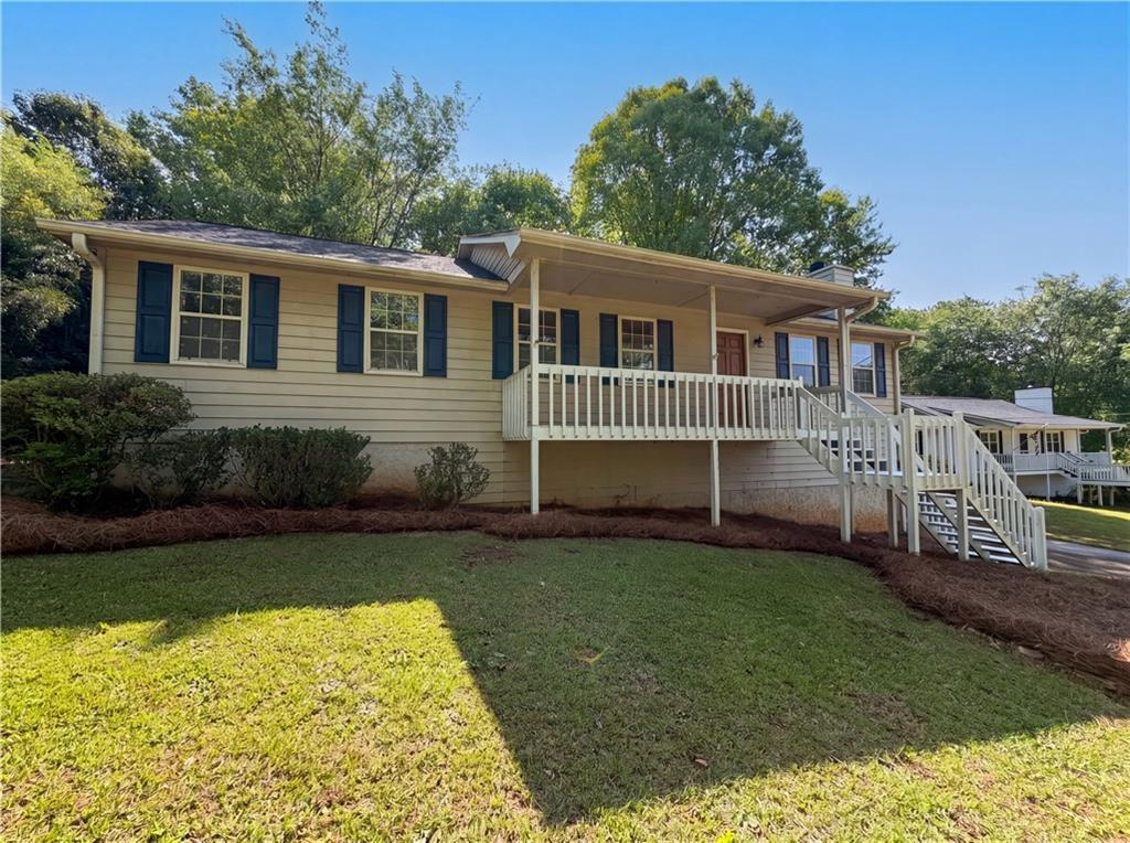 76 Lost Meadows Dr., Dallas, GA 30157