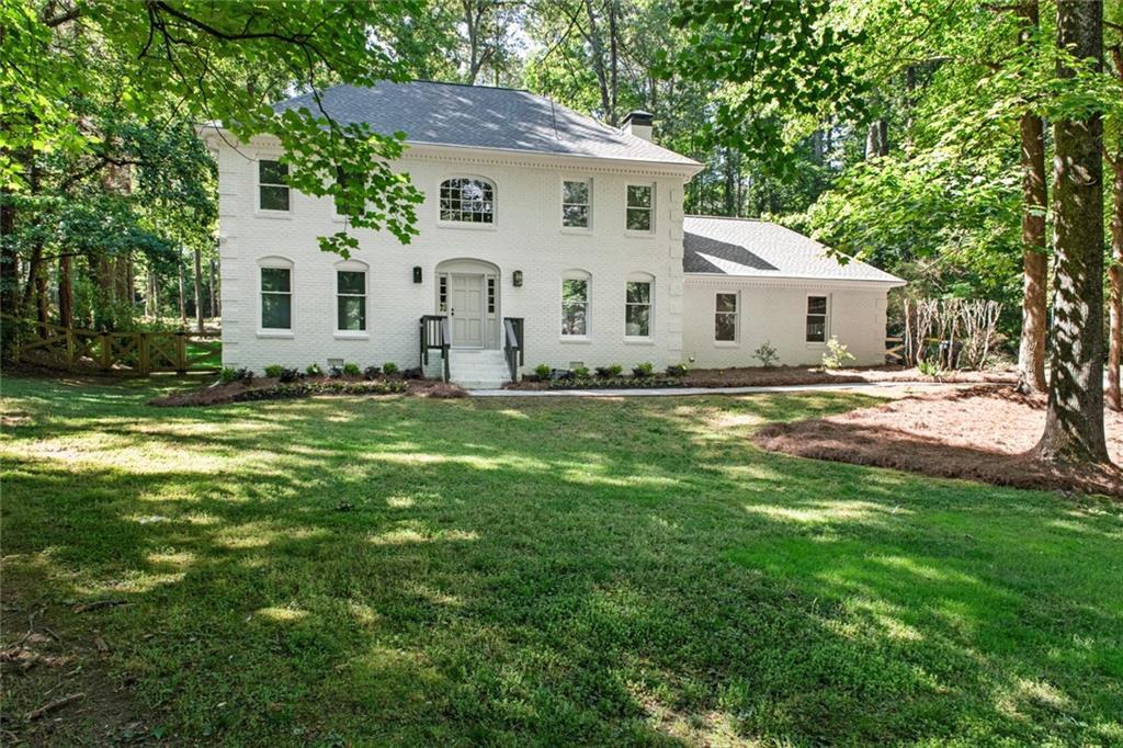 1080 Willow Bend, Roswell, GA 30075