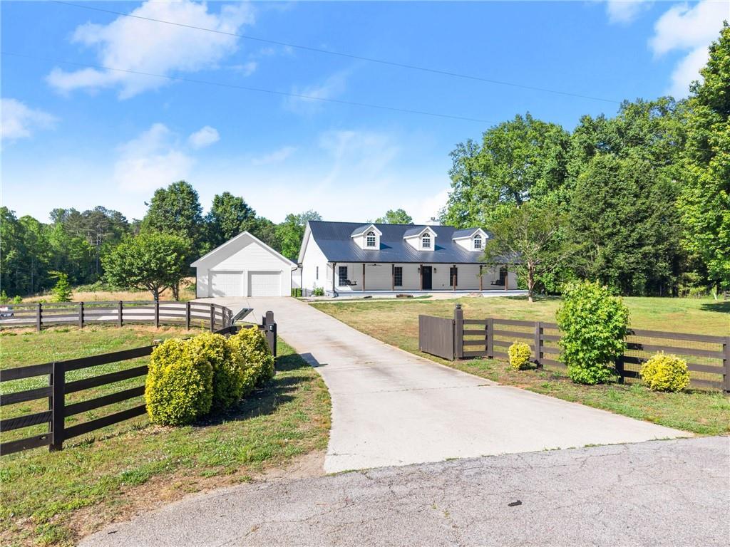 6147 Dahlonega Hwy., Clermont, GA 30527