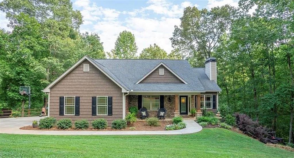 3552 Ridge Dr., Gainesville, GA 30501