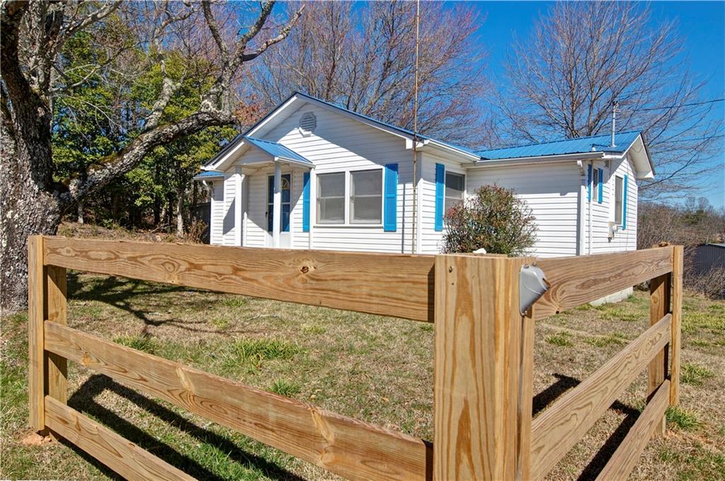 2165 Townsend Mill Rd., Young Harris, GA 30582