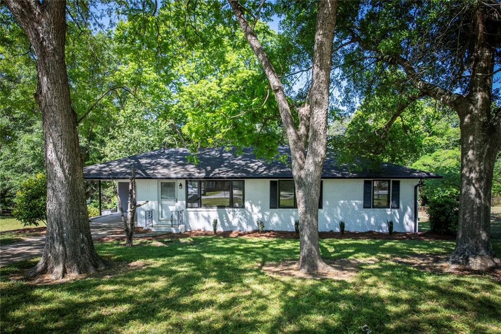 6262 Melrose Dr., Douglasville, GA 30134