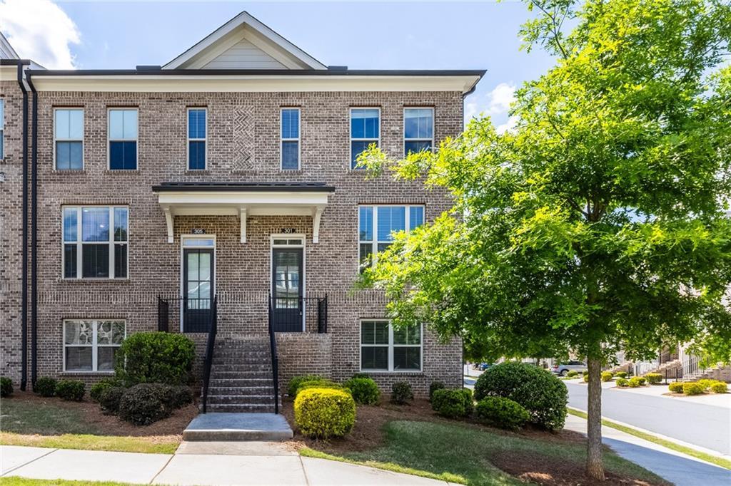 301 Marlowe Alley, Johns Creek, GA 30024