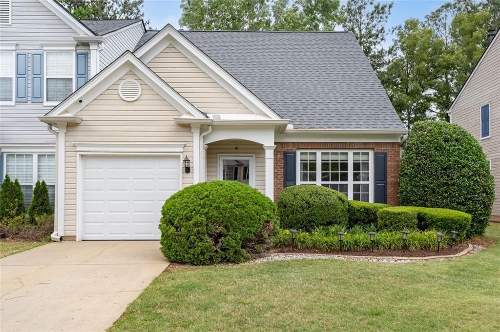 5368 Medlock Corners Dr., Peachtree Corners, GA 30092